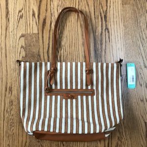 T-shirt and jeans Thelma canvas tote.